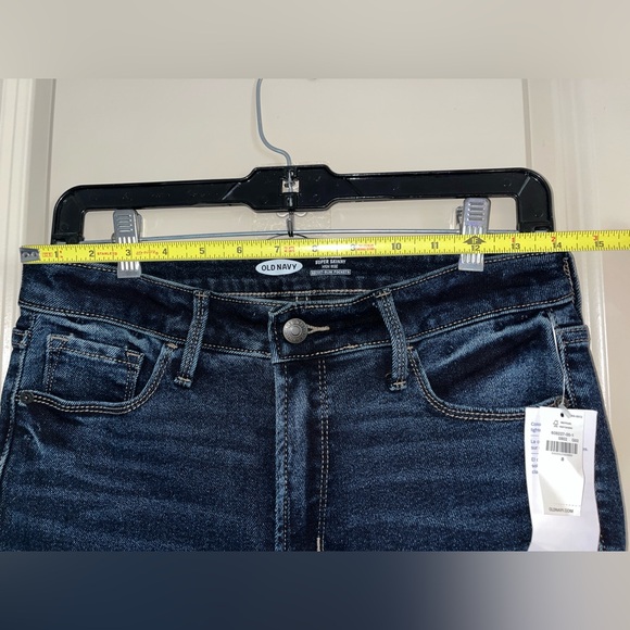 Old Navy Women's Dark Blue Distressed Skinny Jeans - Picture 7 of 8